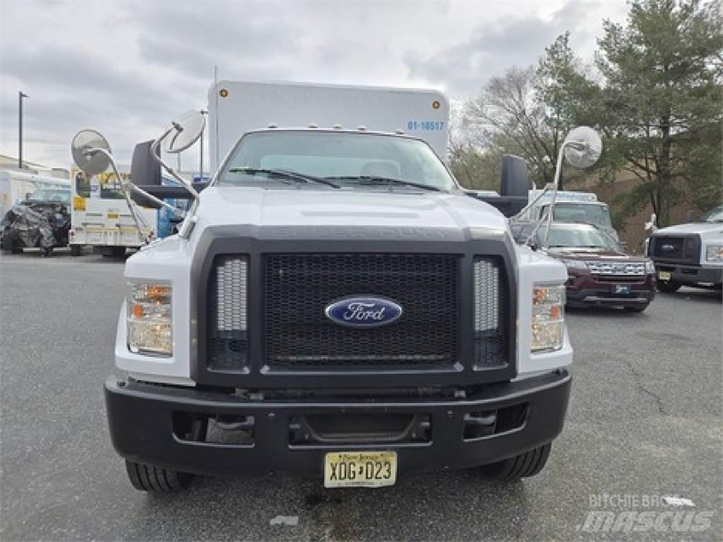 Ford F650 Lastbiler til transport af drikkevarer
