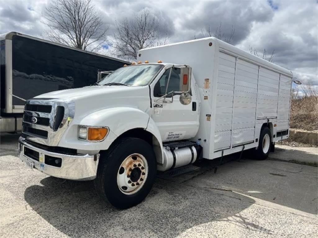 Ford F750 Lastbiler til transport af drikkevarer