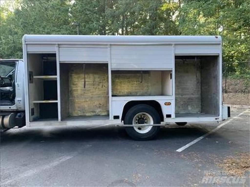 Ford F750 Lastbiler til transport af drikkevarer