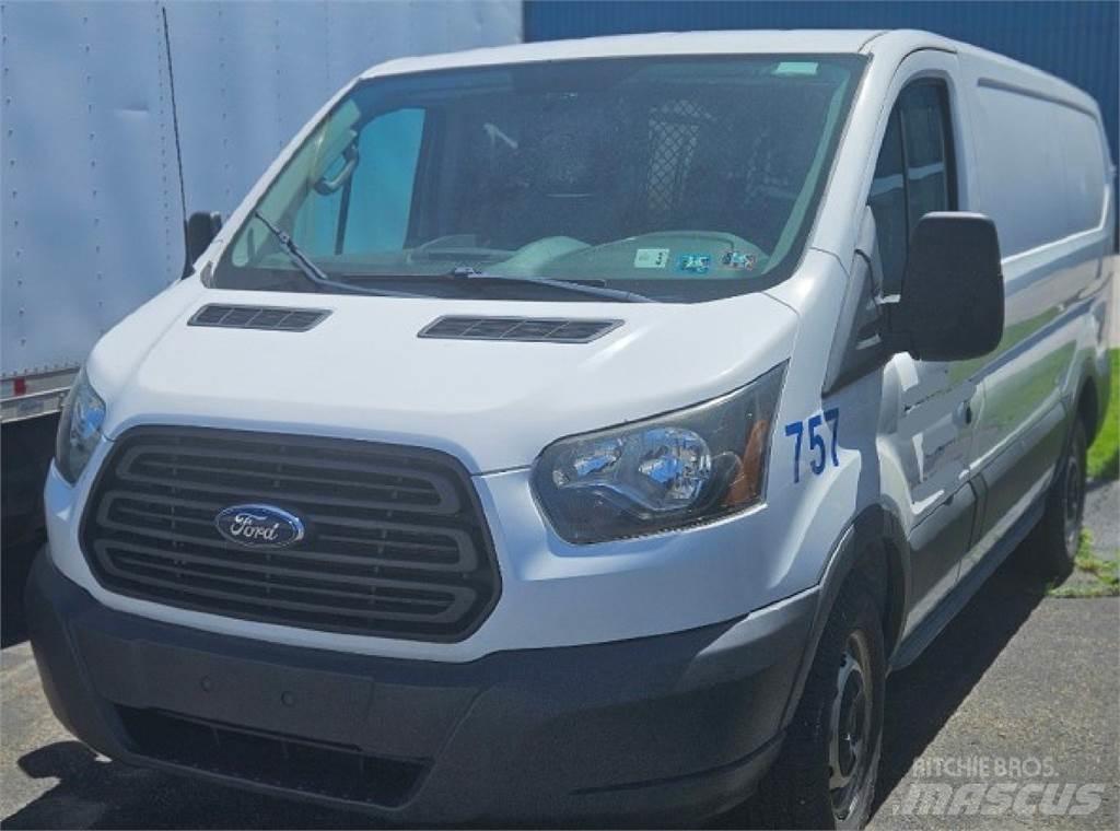 Ford Transit 150 Varevogne