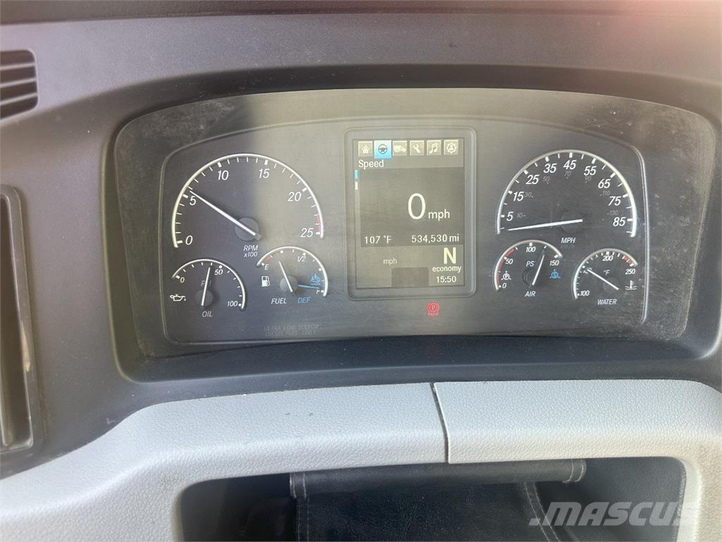 Freightliner CA126 Trækkere