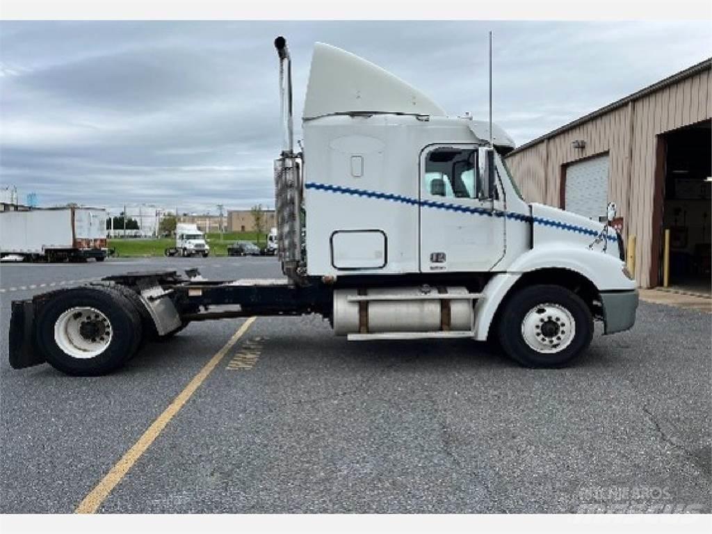 Freightliner CL112G Trækkere