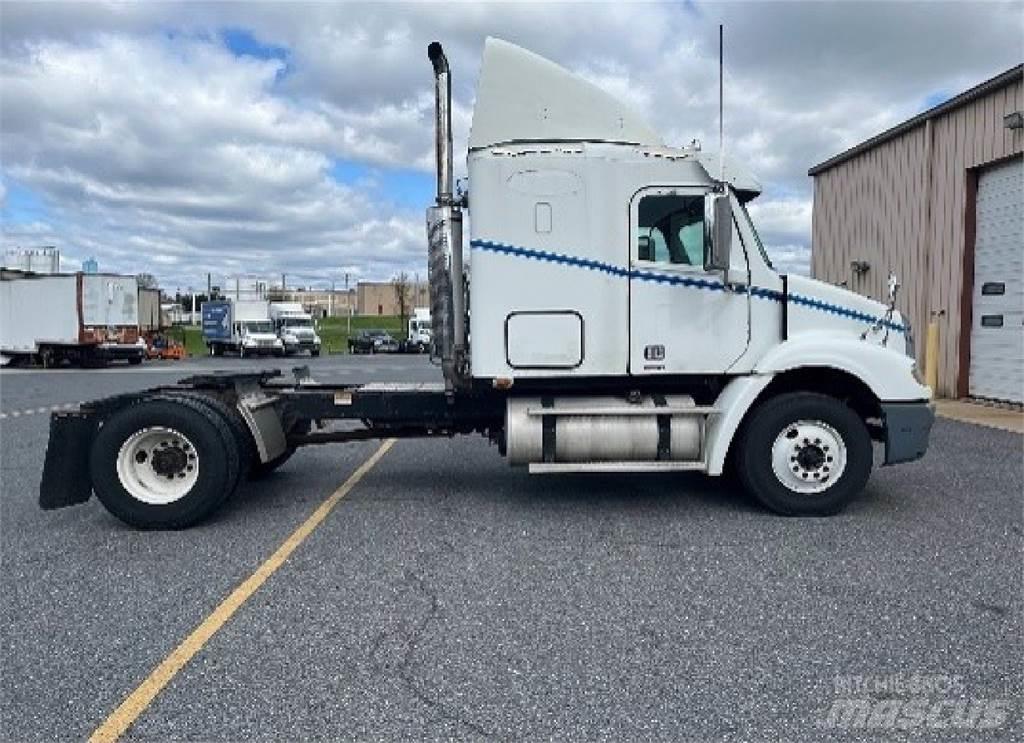 Freightliner CL112G Trækkere