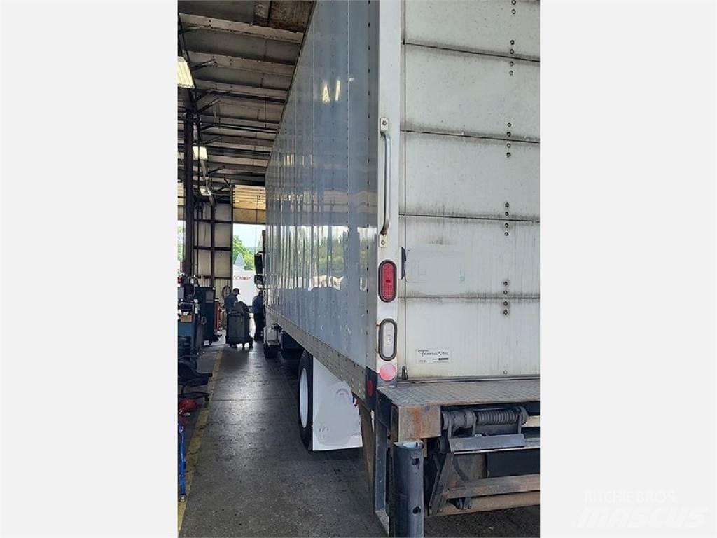 Freightliner M2 Fast kasse