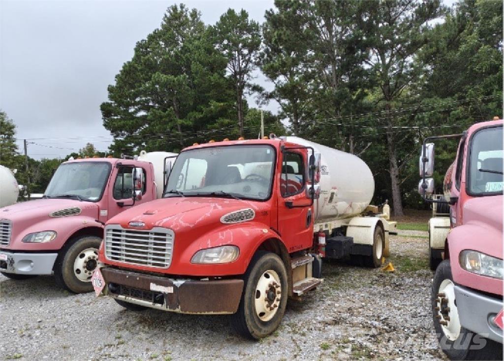 Freightliner M2 Andre lastbiler