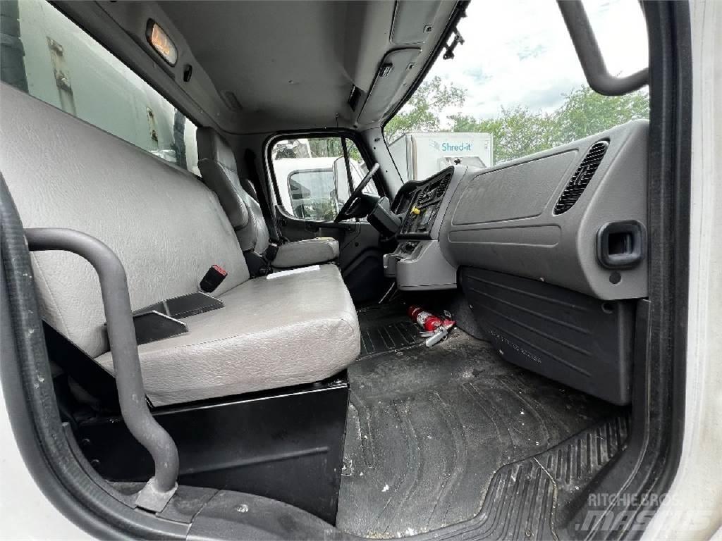 Freightliner M2-106 Fast kasse