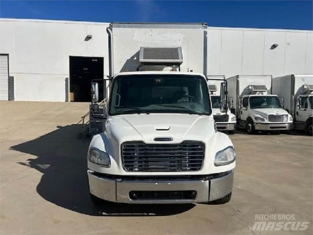 Freightliner M2-106 Fast kasse