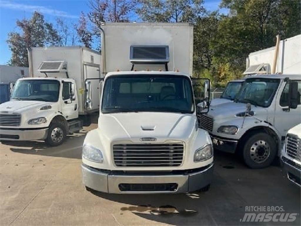 Freightliner M2-106 Fast kasse