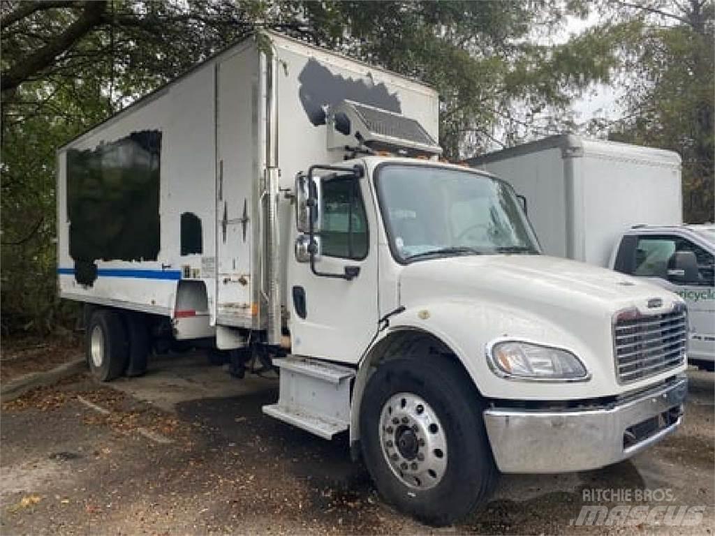 Freightliner M2-106 Fast kasse