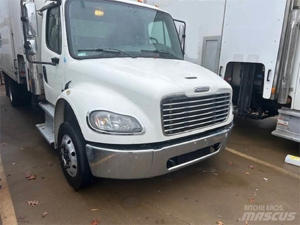 Freightliner M2-106 Fast kasse