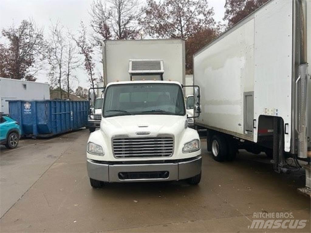 Freightliner M2-106 Fast kasse