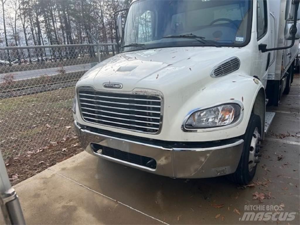 Freightliner M2-106 Fast kasse