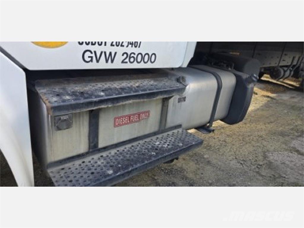 Freightliner M2 106 Fast kasse