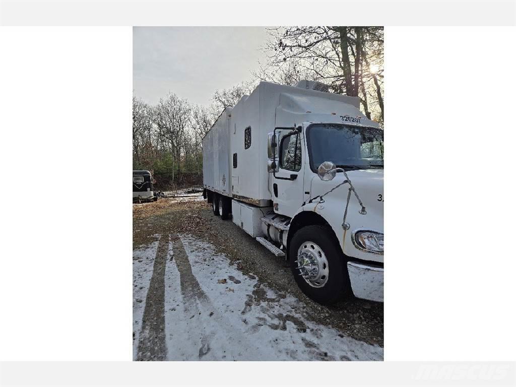 Freightliner M2-112 Fast kasse