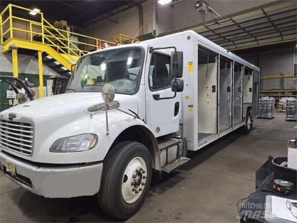 Freightliner M2106 Lastbiler til transport af drikkevarer