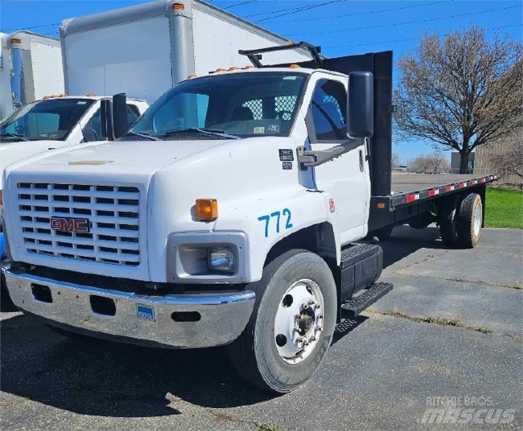GMC C6500 Lastbil med lad/Flatbed