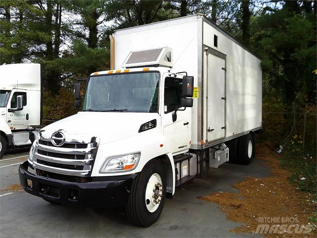 Hino 338 Fast kasse