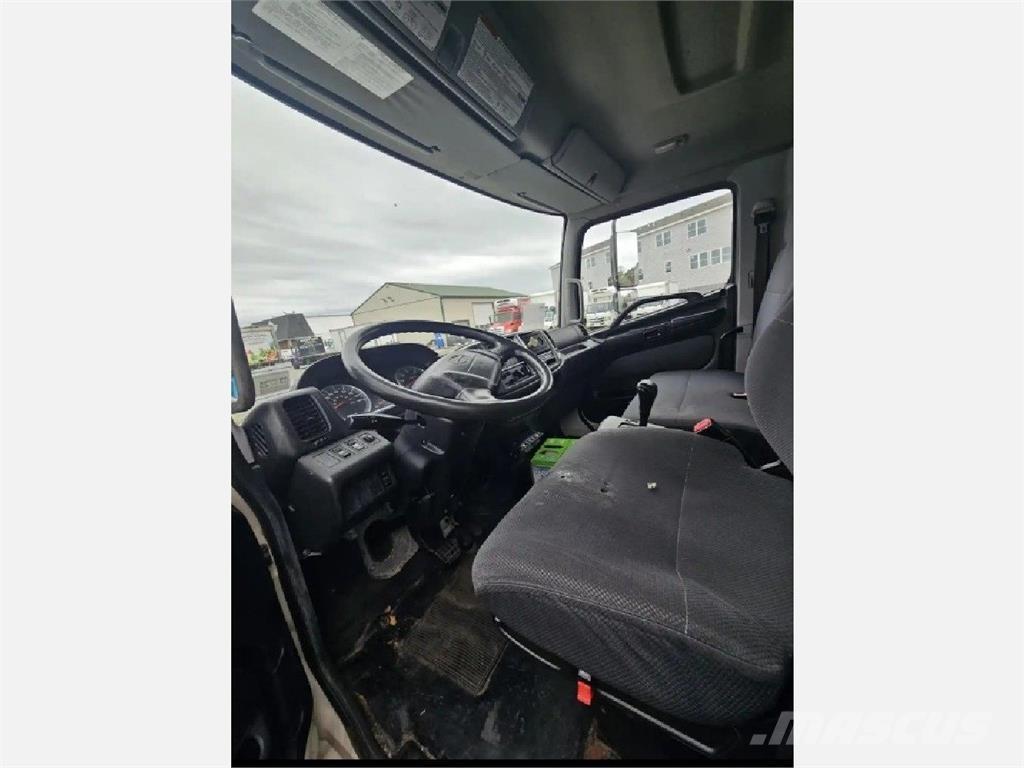 Hino 338 Kølelastbiler