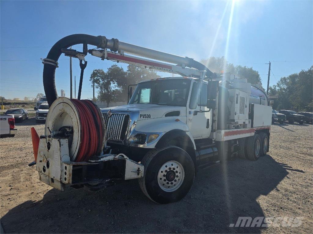 International 4400 Andre lastbiler