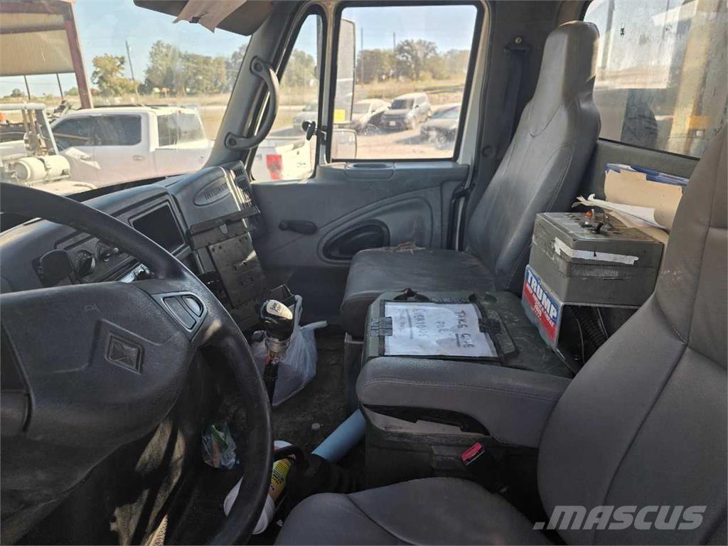 International 4400 Andre lastbiler