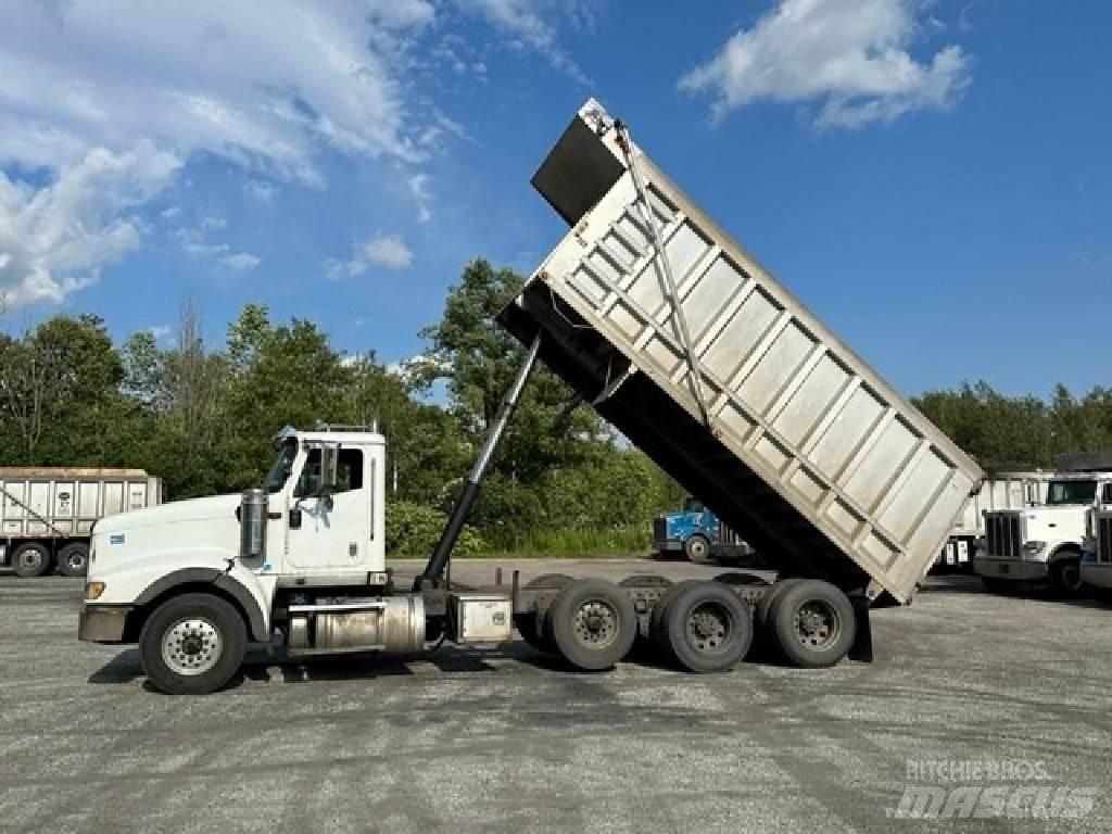 International 5900i Lastbiler med tip