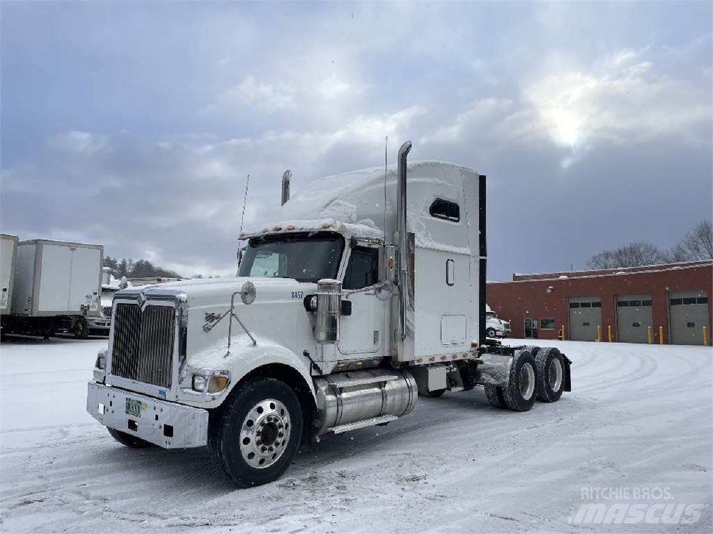 International 9900i Trækkere