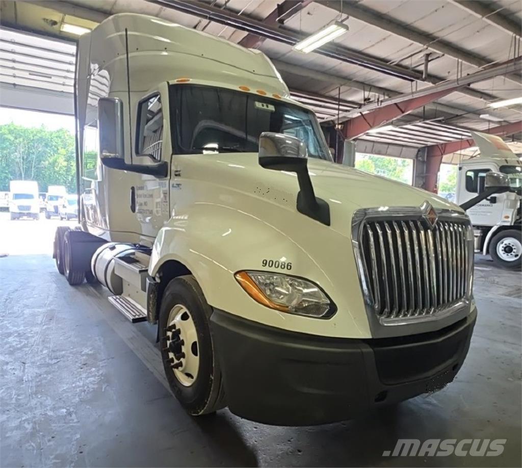 International LT Trækkere