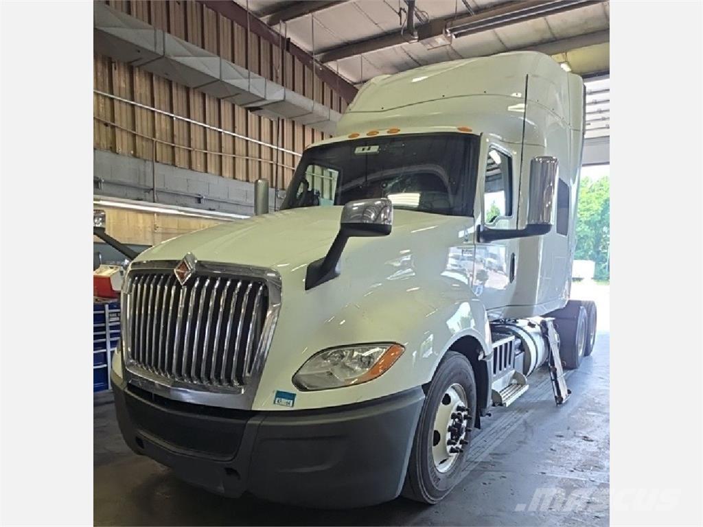 International LT Trækkere