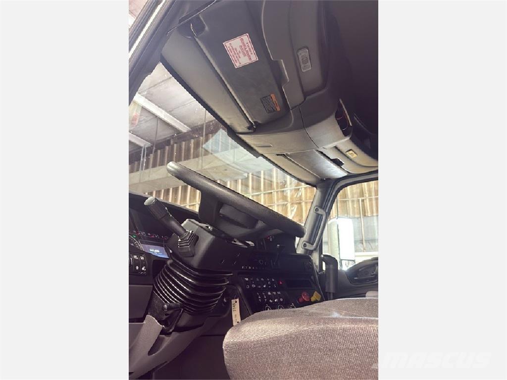 International LT625 Trækkere