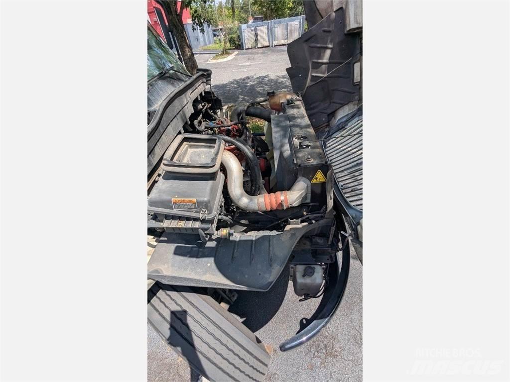 International MV Fast kasse