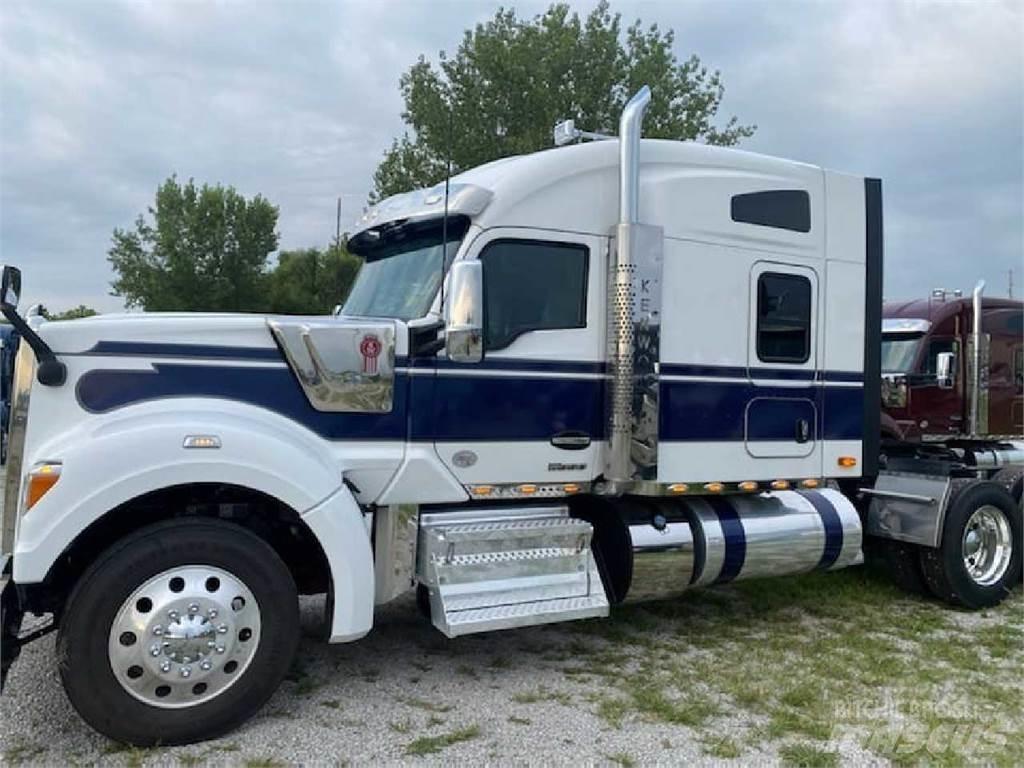 Kenworth W990 Trækkere