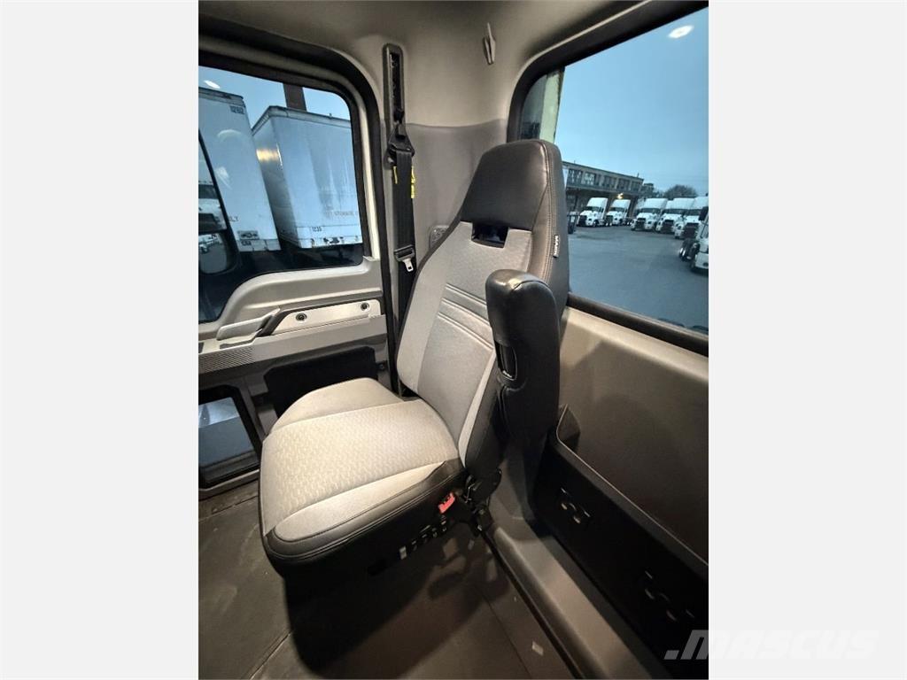 Mack AN64T Trækkere