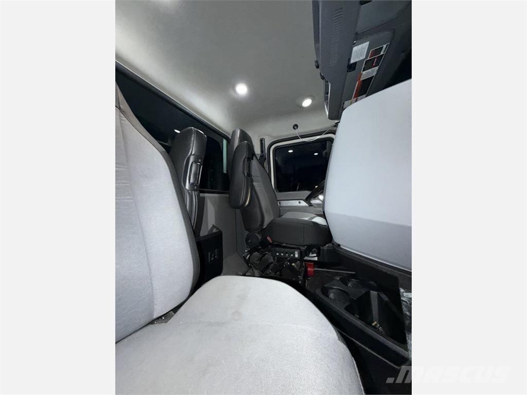 Mack AN64T Trækkere