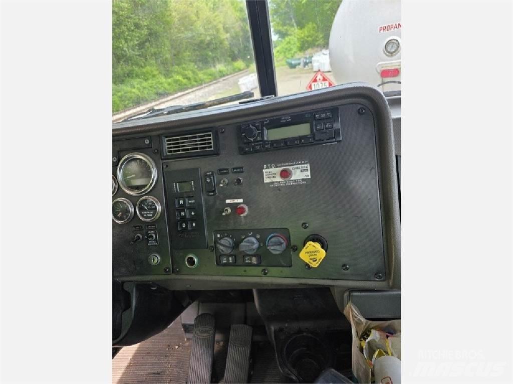 Peterbilt 335 Andre lastbiler