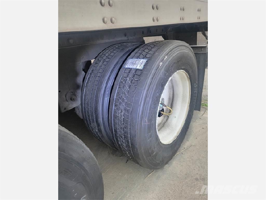 Utility VS2DX 36' Fast kasse