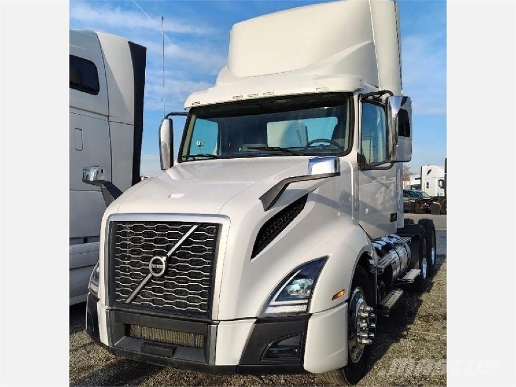 Volvo VNL300 Trækkere
