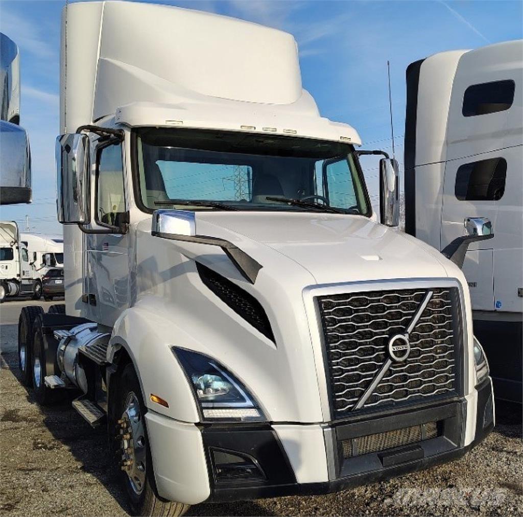Volvo VNL300 Trækkere