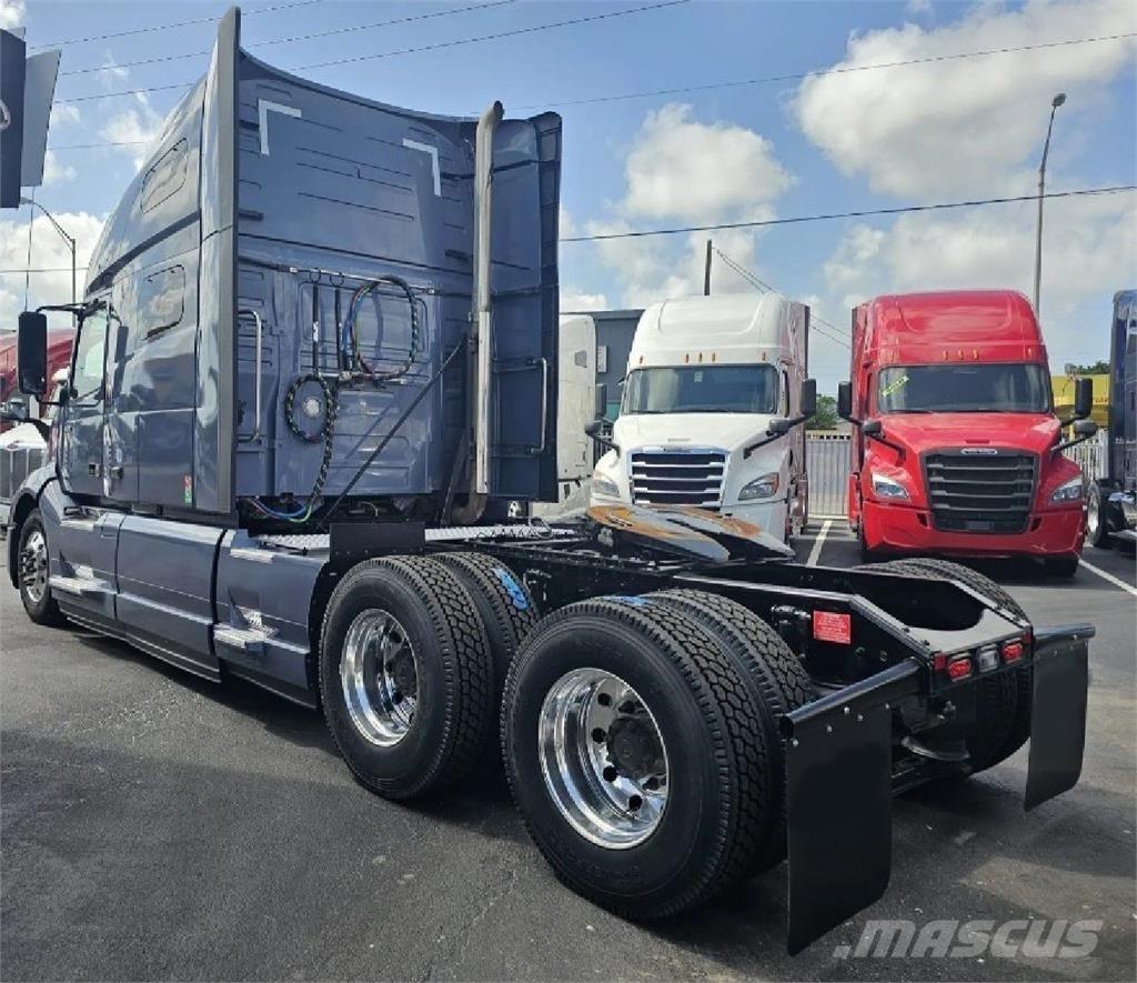 Volvo VNL64T760 Trækkere