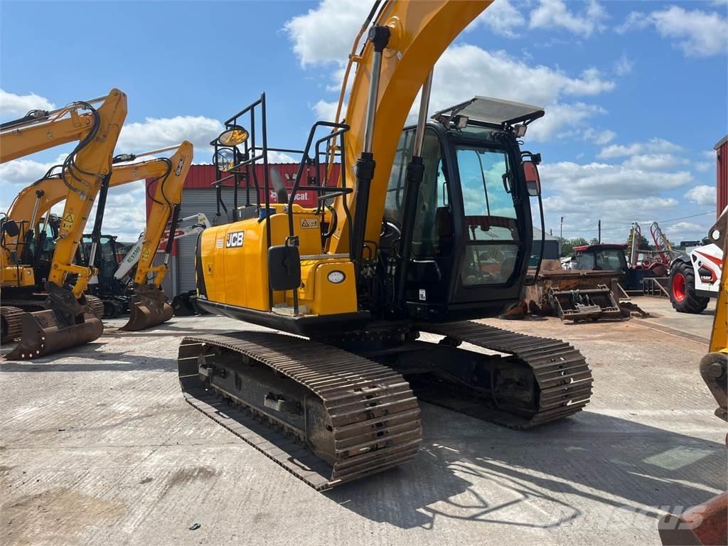 JCB JS130 LC Gravemaskiner på larvebånd