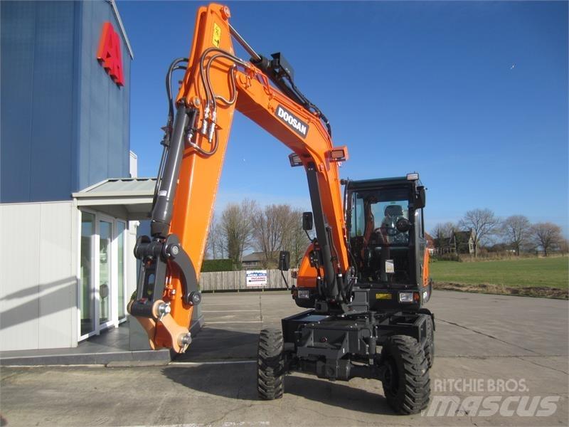 Develon DX57W-7 Minigravemaskiner