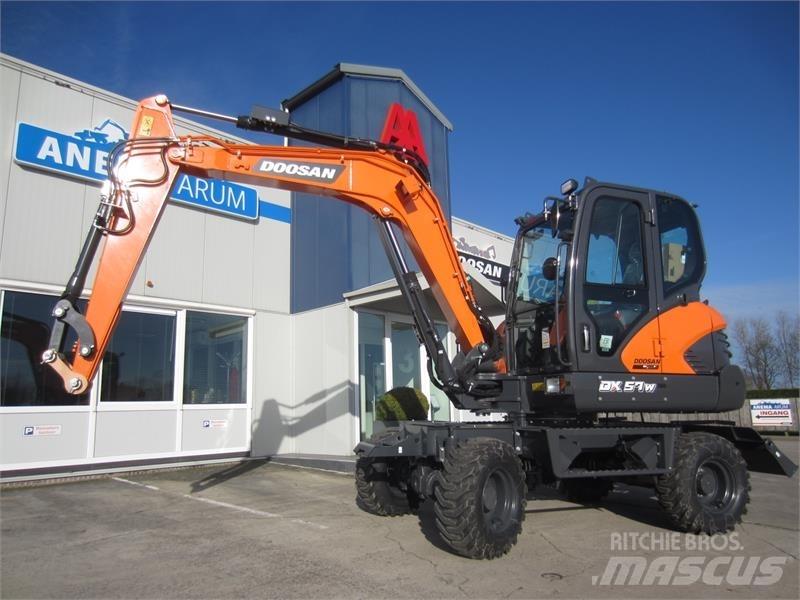 Develon DX57W-7 Minigravemaskiner