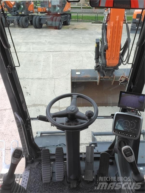 Doosan DX140W-5 Gravemaskiner på hjul