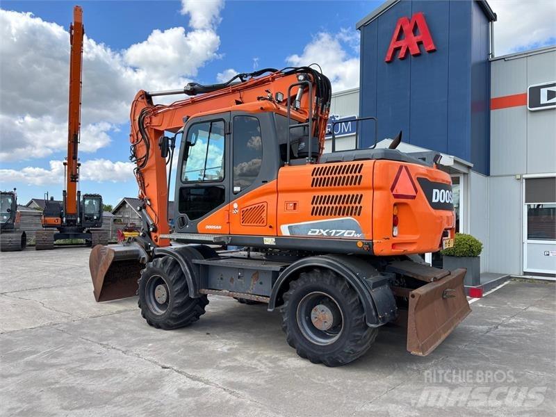 Doosan DX170W-5 Gravemaskiner på hjul