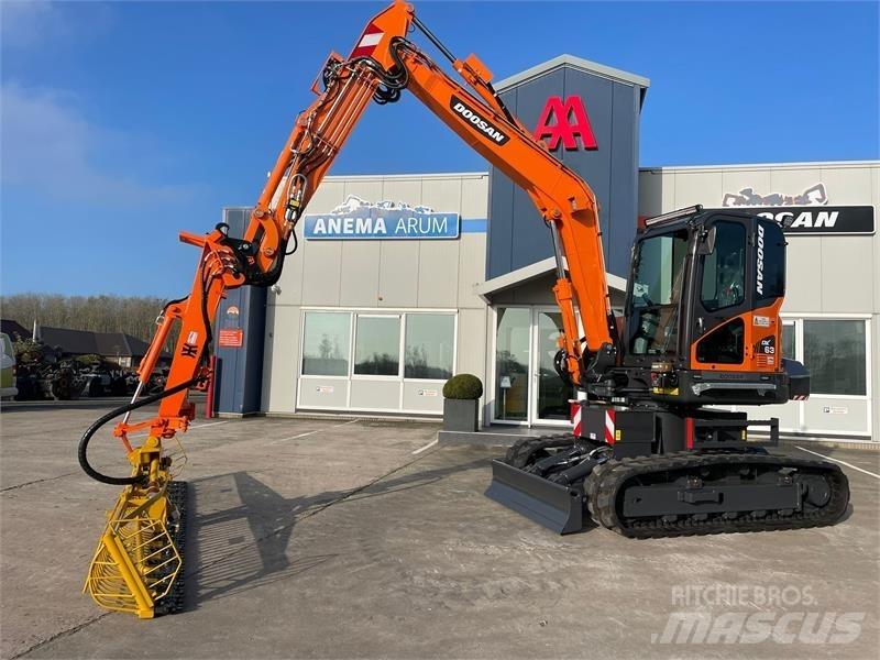 Doosan DX63-3 Midi-gravemaskiner 7t - 12t