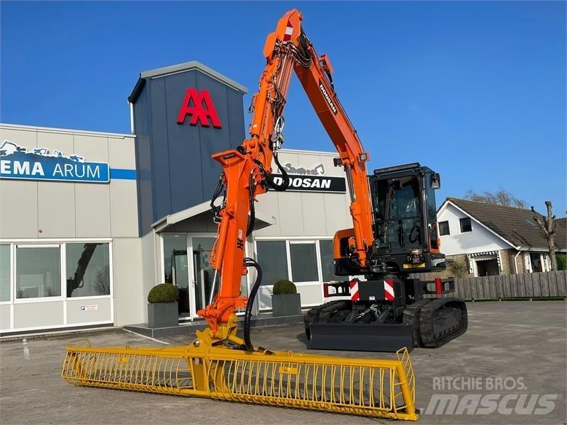Doosan DX63-3 Midi-gravemaskiner 7t - 12t