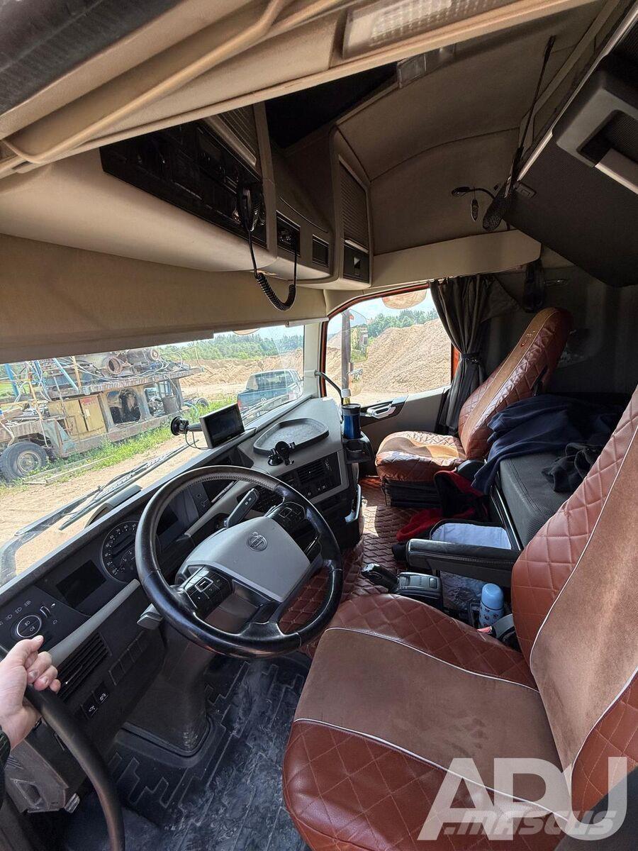 Volvo FH500 Lastbiler med tip