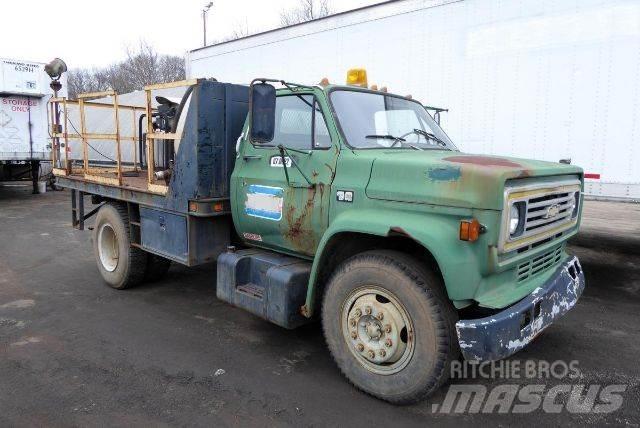 Chevrolet C60 Lastbil med lad/Flatbed