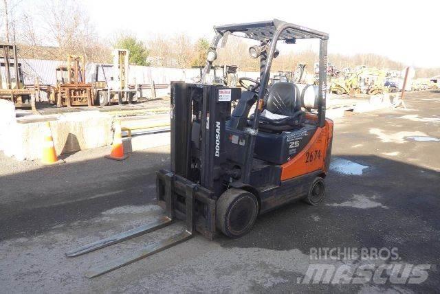 Doosan GC25E-5 Gaffeltrucks - andre