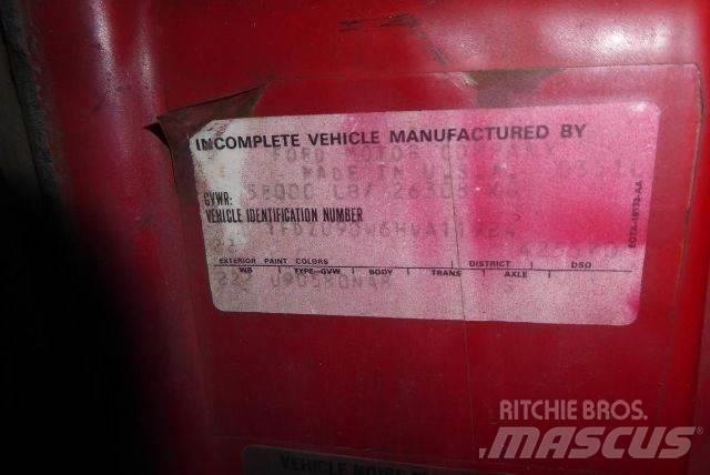 Ford L9000 Chassis