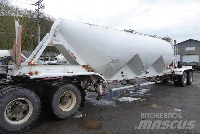 Fruehauf Bulk Tankanhængere